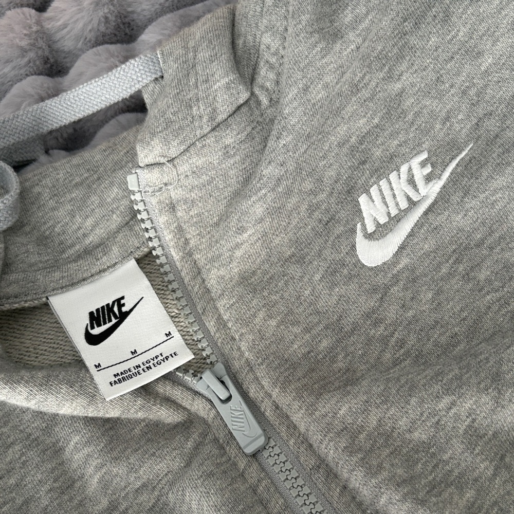 Nike Heather Gray Full-Zip Sweatshirt